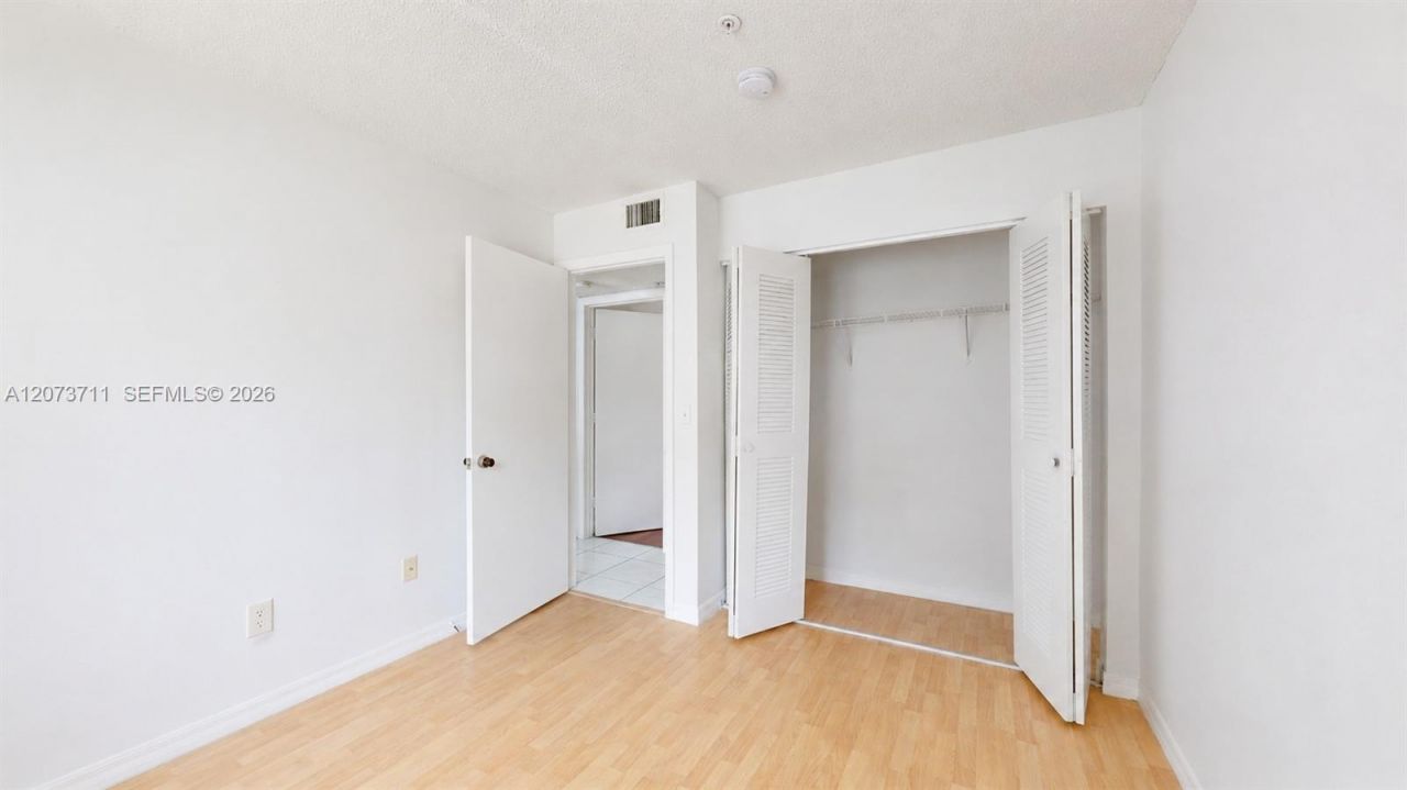 8183 NW 8th St , Unit C2, Miami, FL 33126 Photo