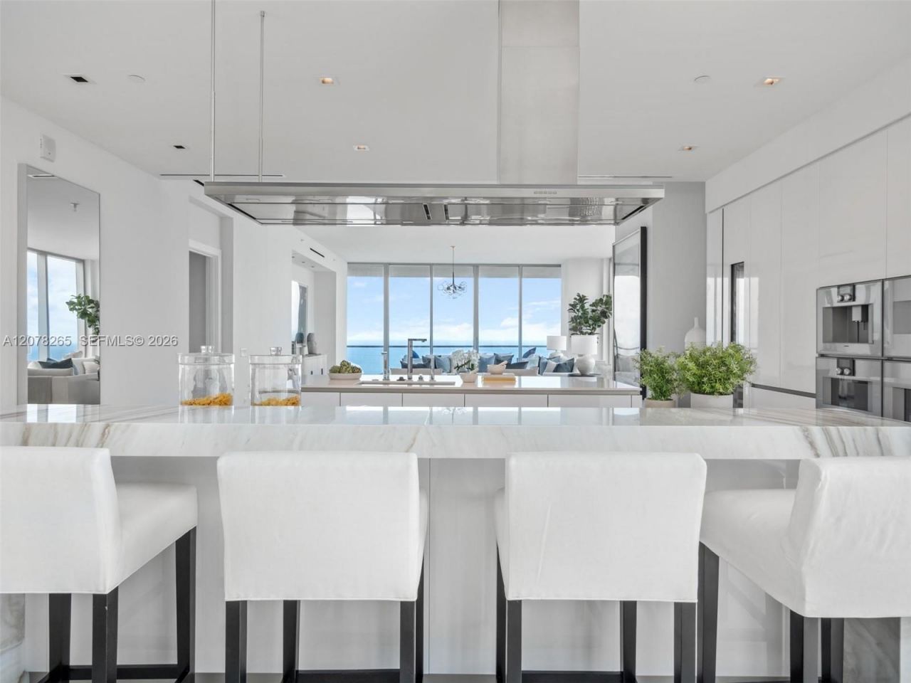 18501 Collins Ave , Unit 4304, Sunny Isles Beach, FL 33160 Photo