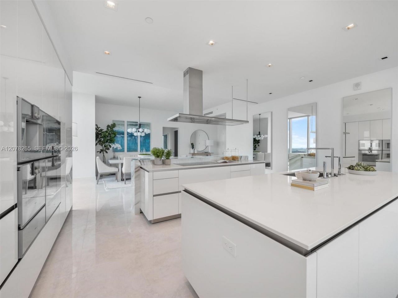 18501 Collins Ave , Unit 4304, Sunny Isles Beach, FL 33160 Photo