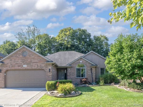 57810 Roman Drive, Washington Township, Mi 48094