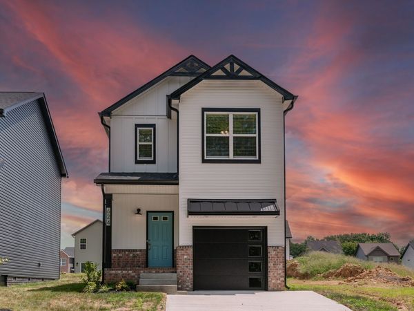 624 Southern Pass Run, Clarksville, TN 37043