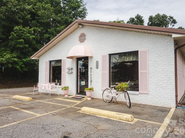 224 School Drive , Taylorsville, NC 28681