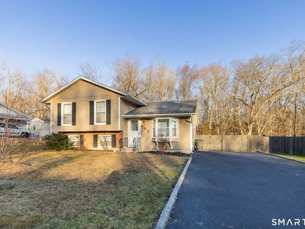 307 Morning Dove, Naugatuck, CT 06770
