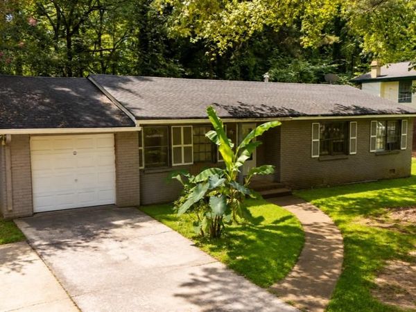 613 Sheppard Road , Stone Mountain, GA 30083