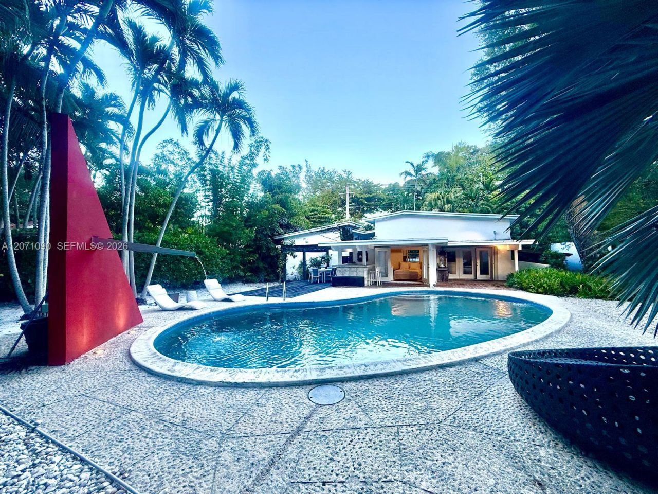 3596 Main Hwy, Miami, FL 33133 Photo