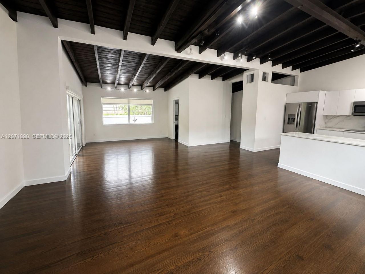 3596 Main Hwy, Miami, FL 33133 Photo