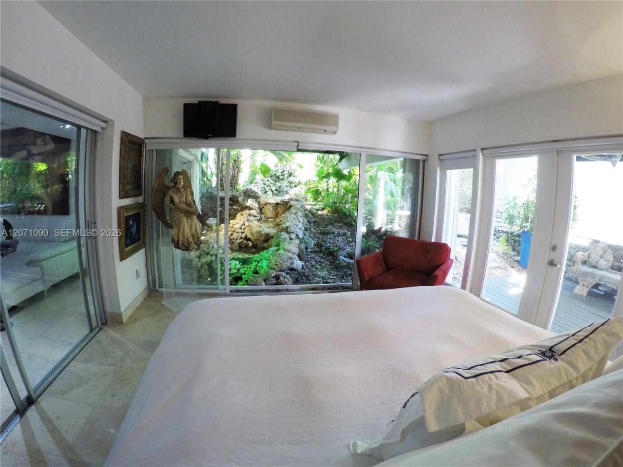 3596 Main Hwy, Miami, FL 33133 Photo