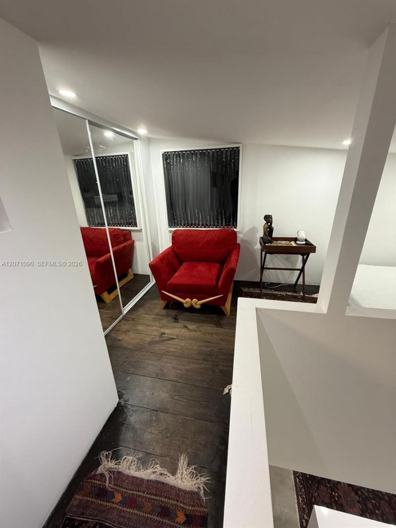 3596 Main Hwy, Miami, FL 33133 Photo