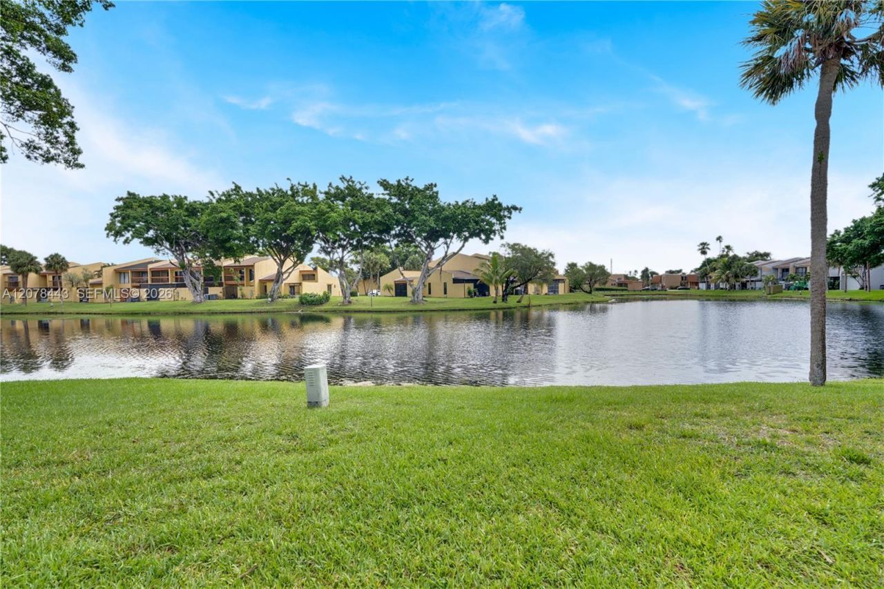 1501 NW 94th Ave, Unit 237, Pembroke Pines, FL 33024 Photo