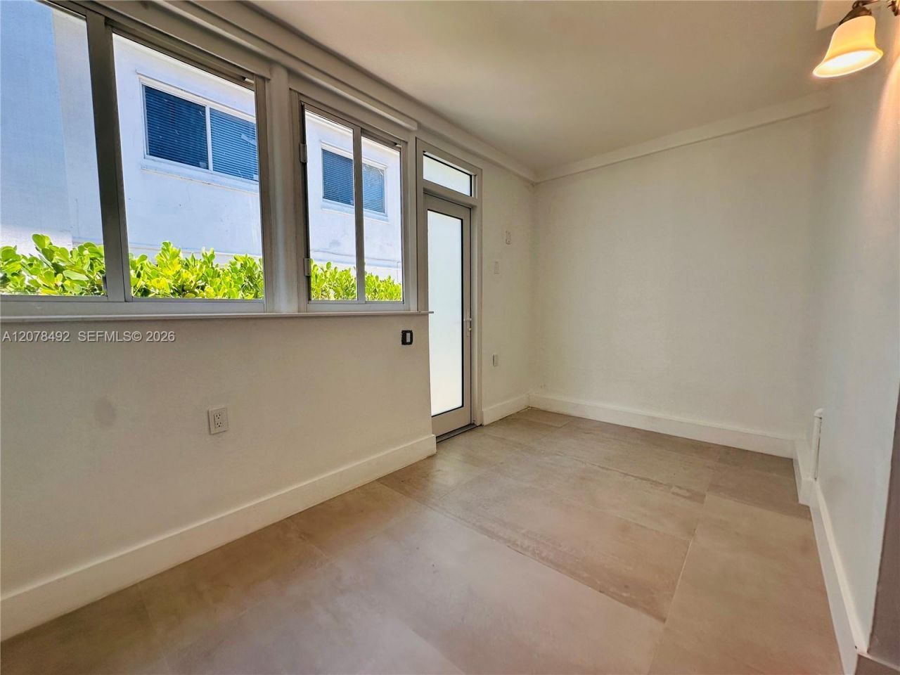 2045 Calais Dr , Unit 6, Miami Beach, FL 33141 Photo