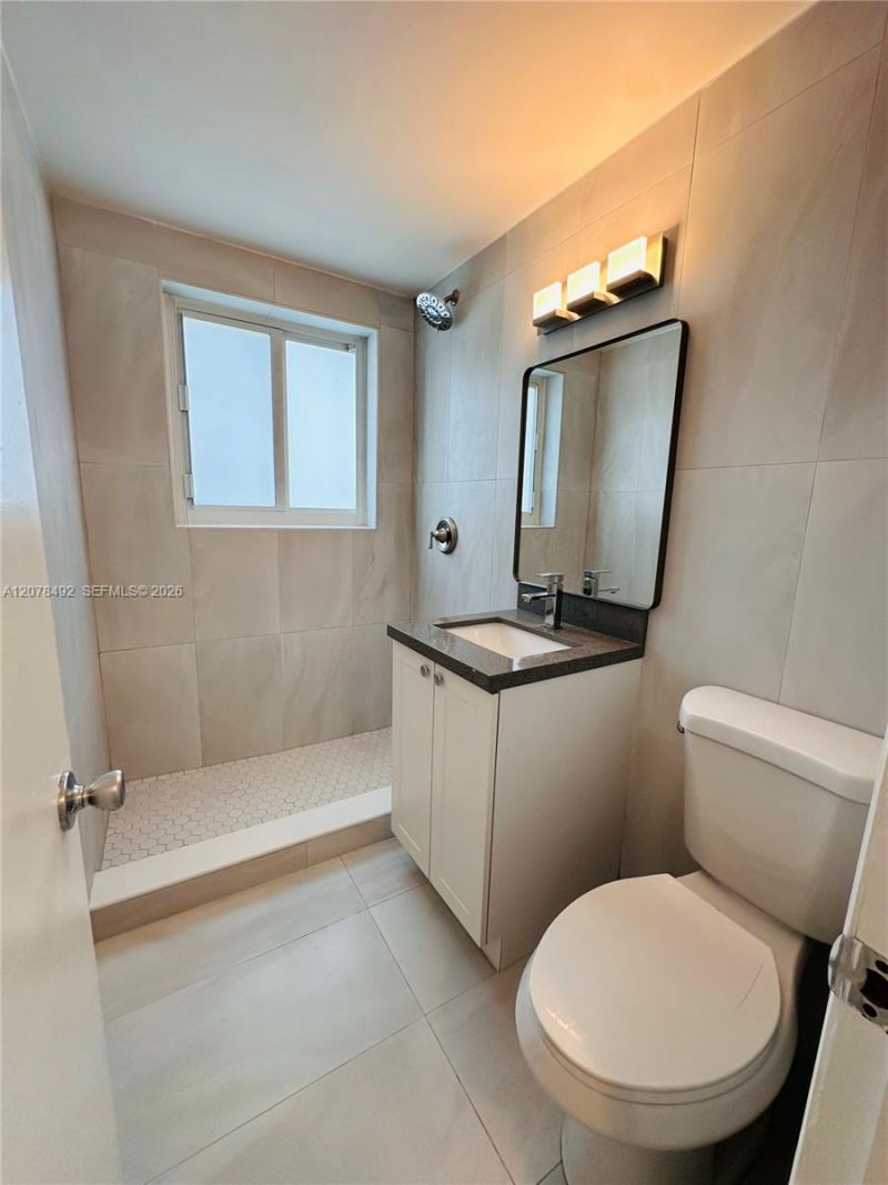 2045 Calais Dr , Unit 6, Miami Beach, FL 33141 Photo