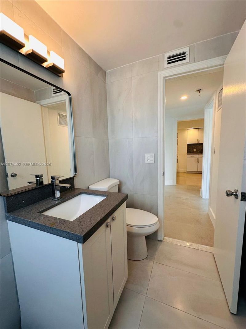 2045 Calais Dr , Unit 6, Miami Beach, FL 33141 Photo