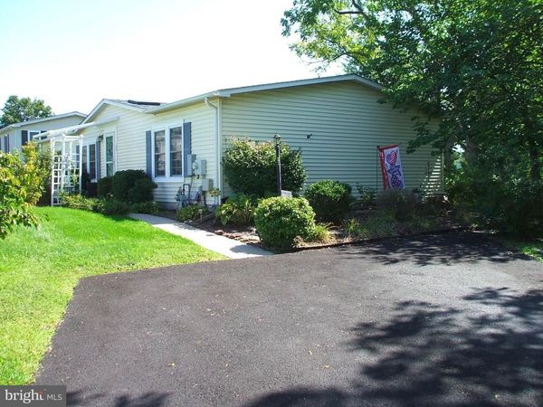 24 GOLDENROD COURT E, HARLEYSVILLE, PA 19438