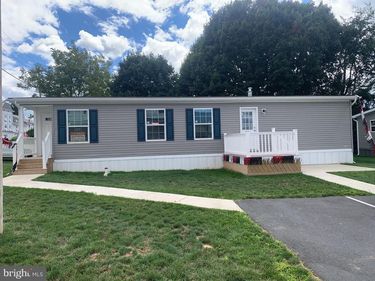 14 W WILLOW STREET, PALMYRA, PA 17078