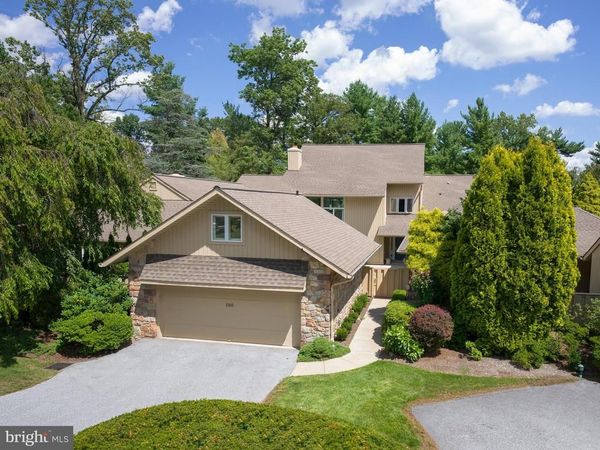 1202 ROUND HILL ROAD , BRYN MAWR, PA 19010