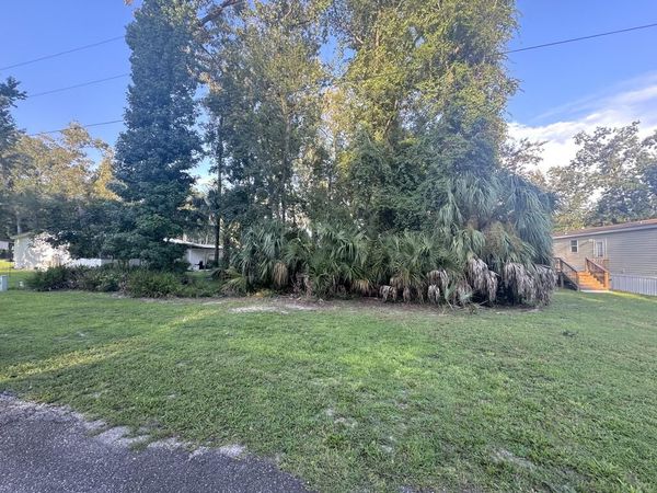 114th Ct, Chiefland, FL 32626