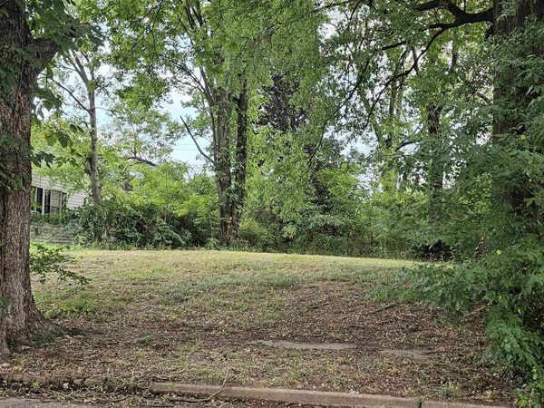 1884 HEARST AVE, Memphis, TN 38114