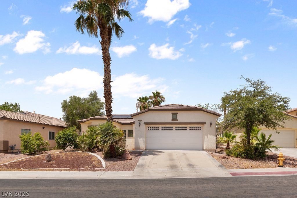 6243 Black Mane Way , North Las Vegas, NV 89081