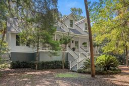 2924 Baywood Drive photo 4