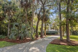 2924 Baywood Drive photo 4