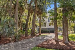 2924 Baywood Drive photo 4