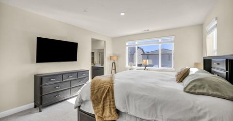 6726 Lunar Orbit Drive, Sparks, NV 89436 Photo