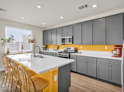 6726 Lunar Orbit Drive, Sparks, NV 89436 Photo