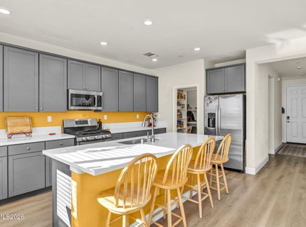 6726 Lunar Orbit Drive, Sparks, NV 89436 Photo