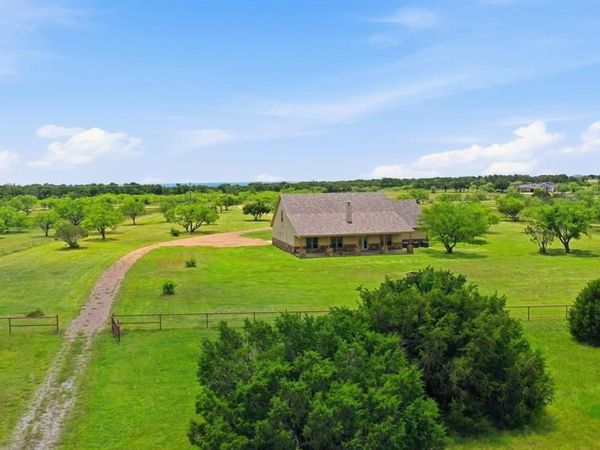 927 Prickly Pear Trail, Gordon, TX 76453