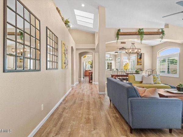 232 W LOS ARBOLES Drive, Tempe, AZ 85284