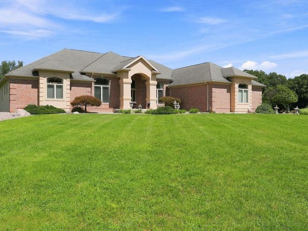 29675 Lakefield Court, Elkhart, IN 46514