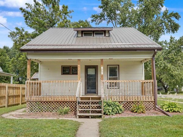 703 W Charles Street, Oelwein, IA 50662