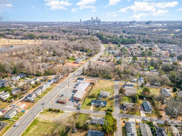 2914 Ridge Avenue, Charlotte, NC 28208