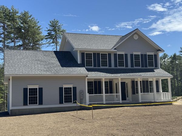 122 South Road, Londonderry, NH 03053