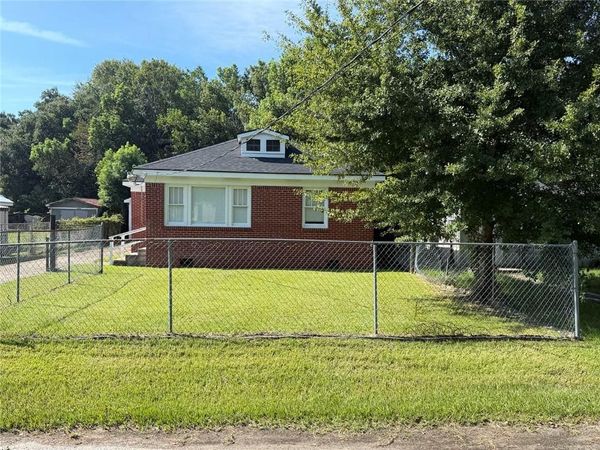 161 10th Avenue, Chickasaw, AL 36611