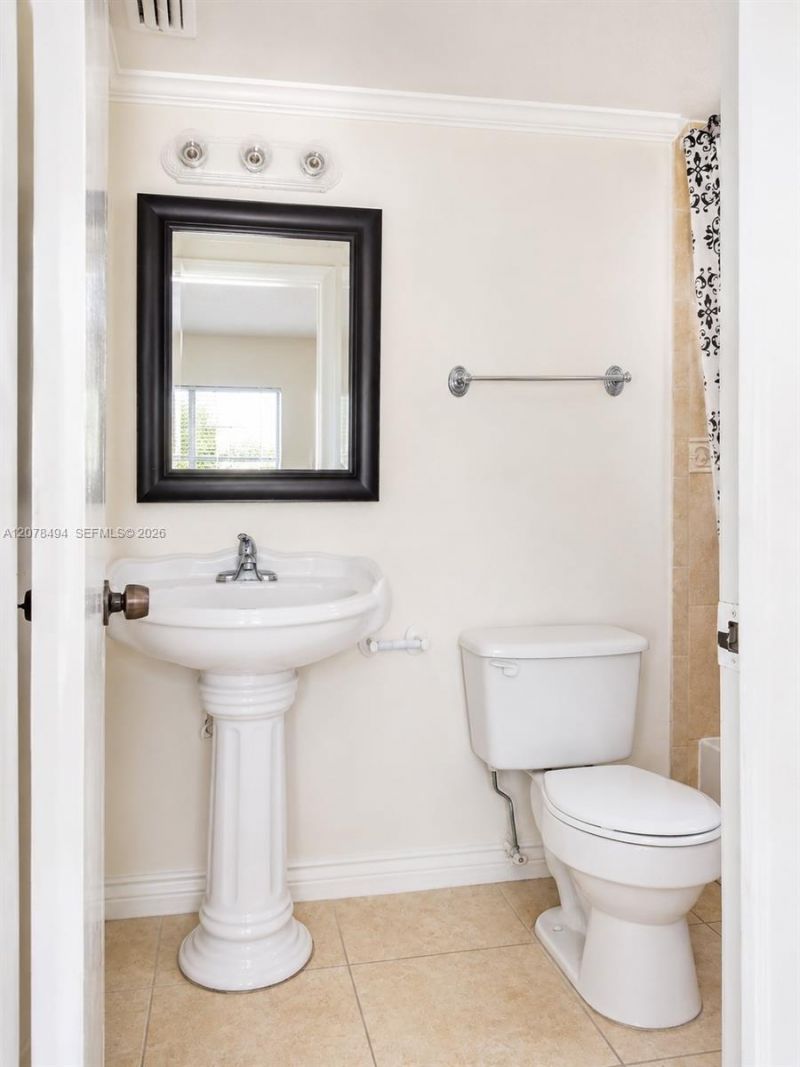 3396 Foxcroft Rd , Unit 316, Miramar, FL 33025 Photo