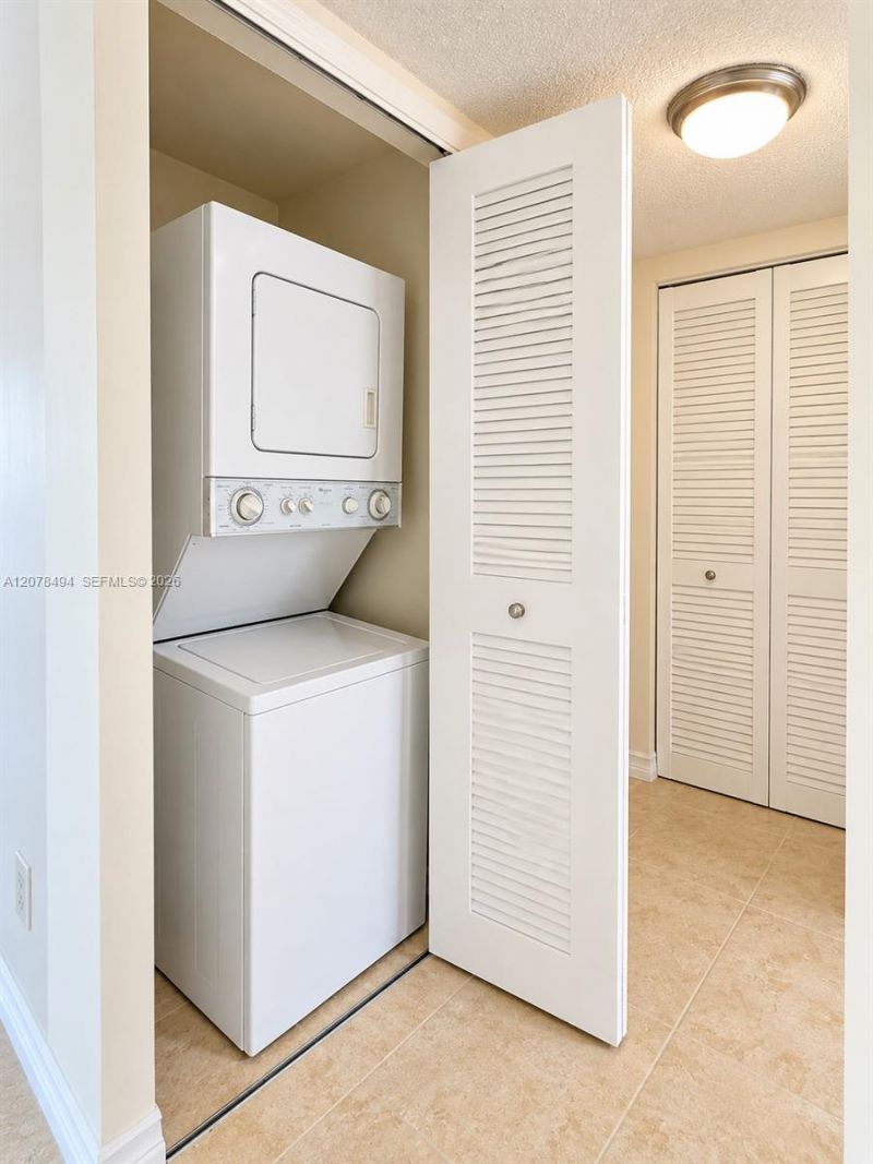 3396 Foxcroft Rd, Unit 316, Miramar, FL 33025 Photo