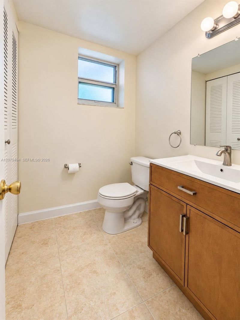 3396 Foxcroft Rd, Unit 316, Miramar, FL 33025 Photo