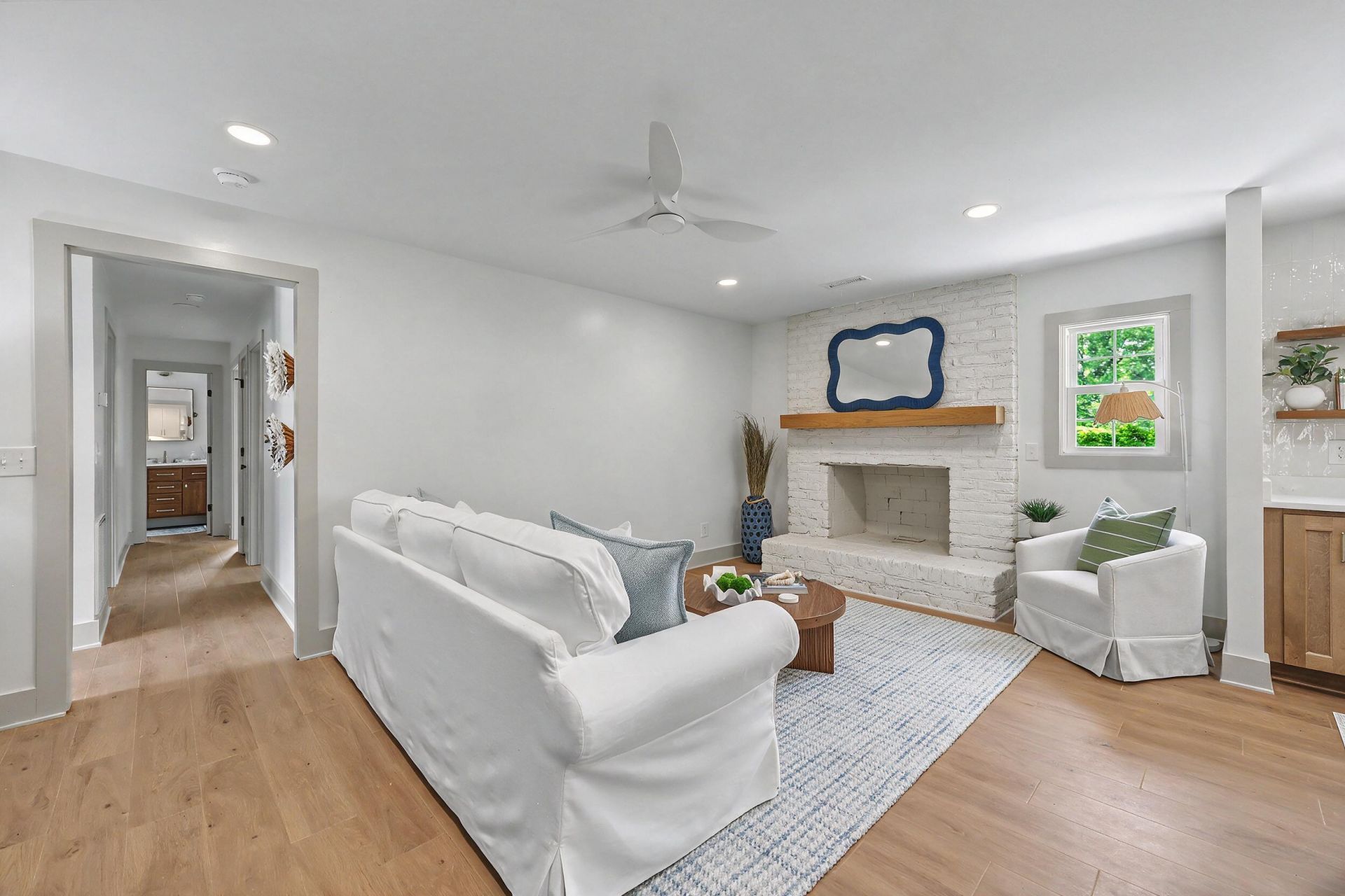 1228 Oakcrest Drive Photo 10