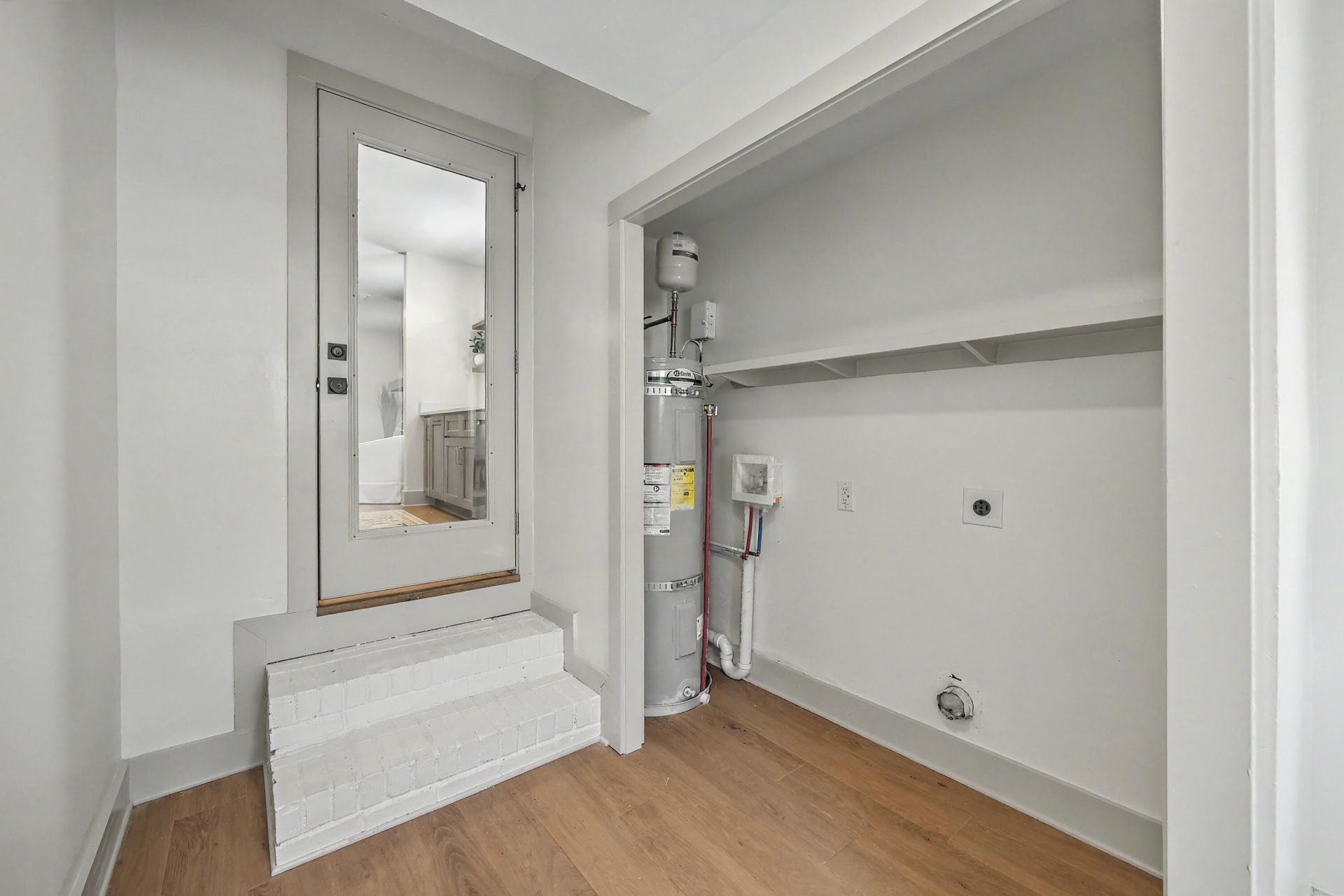 1228 Oakcrest Drive Photo 32