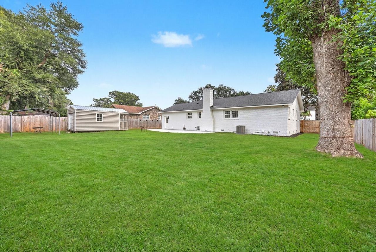 1228 Oakcrest Drive Photo 42