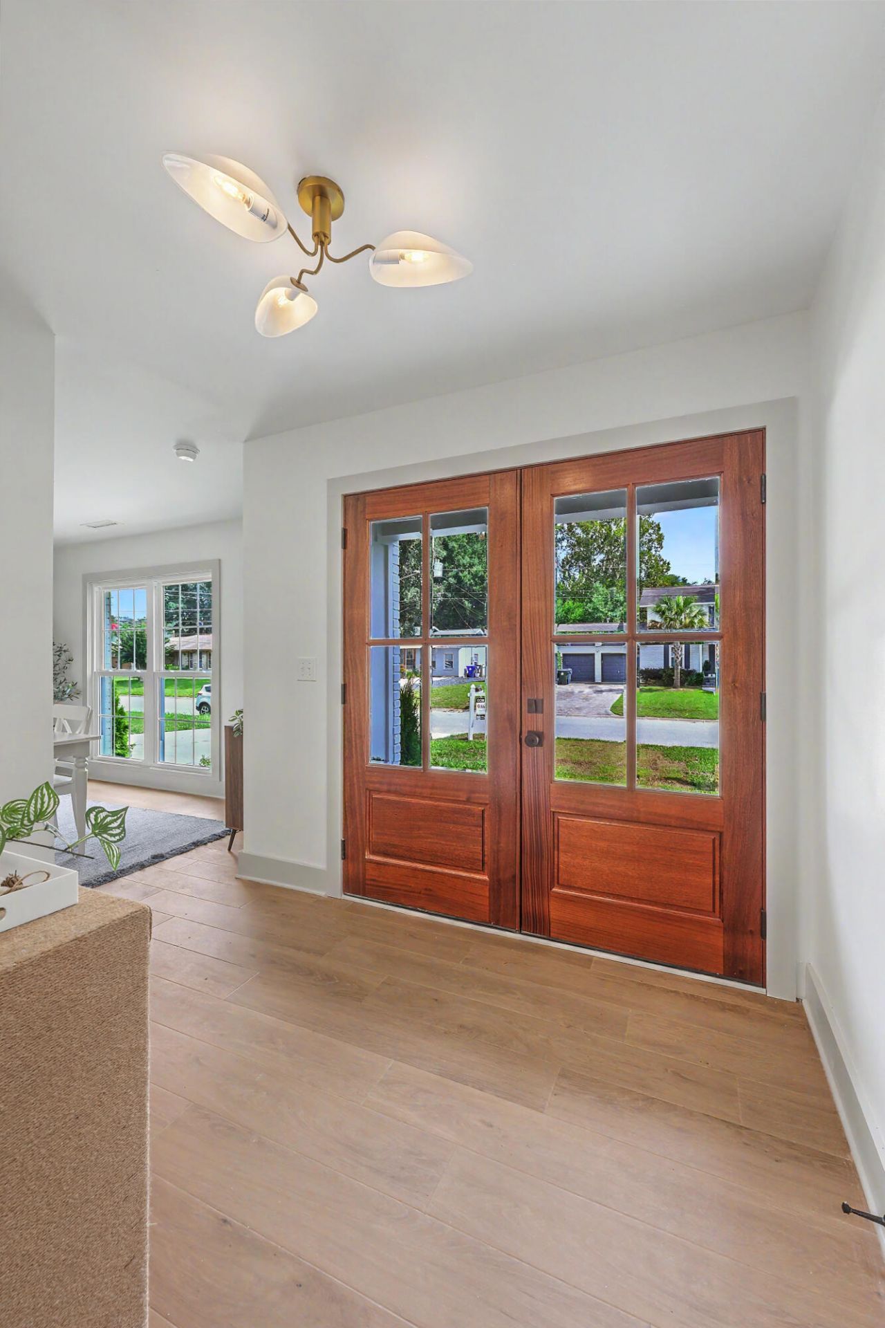 1228 Oakcrest Drive Photo 8