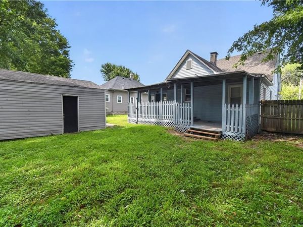515 E Kansas Avenue, Independence, MO 64050