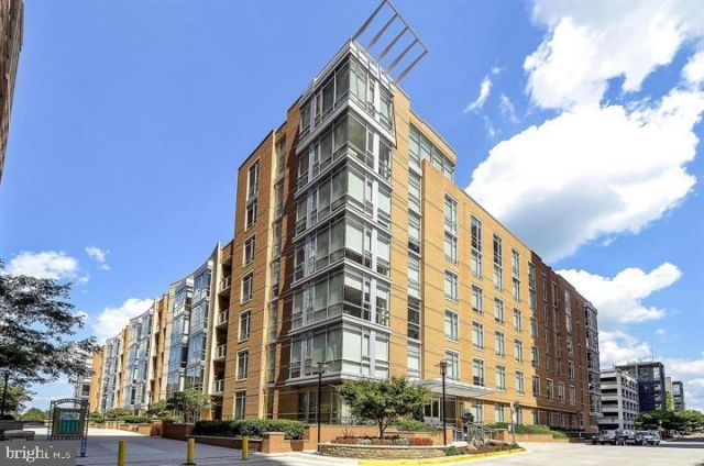 12025 New Dominion Parkway, Unit 321, Reston, VA 20190 Main Photo