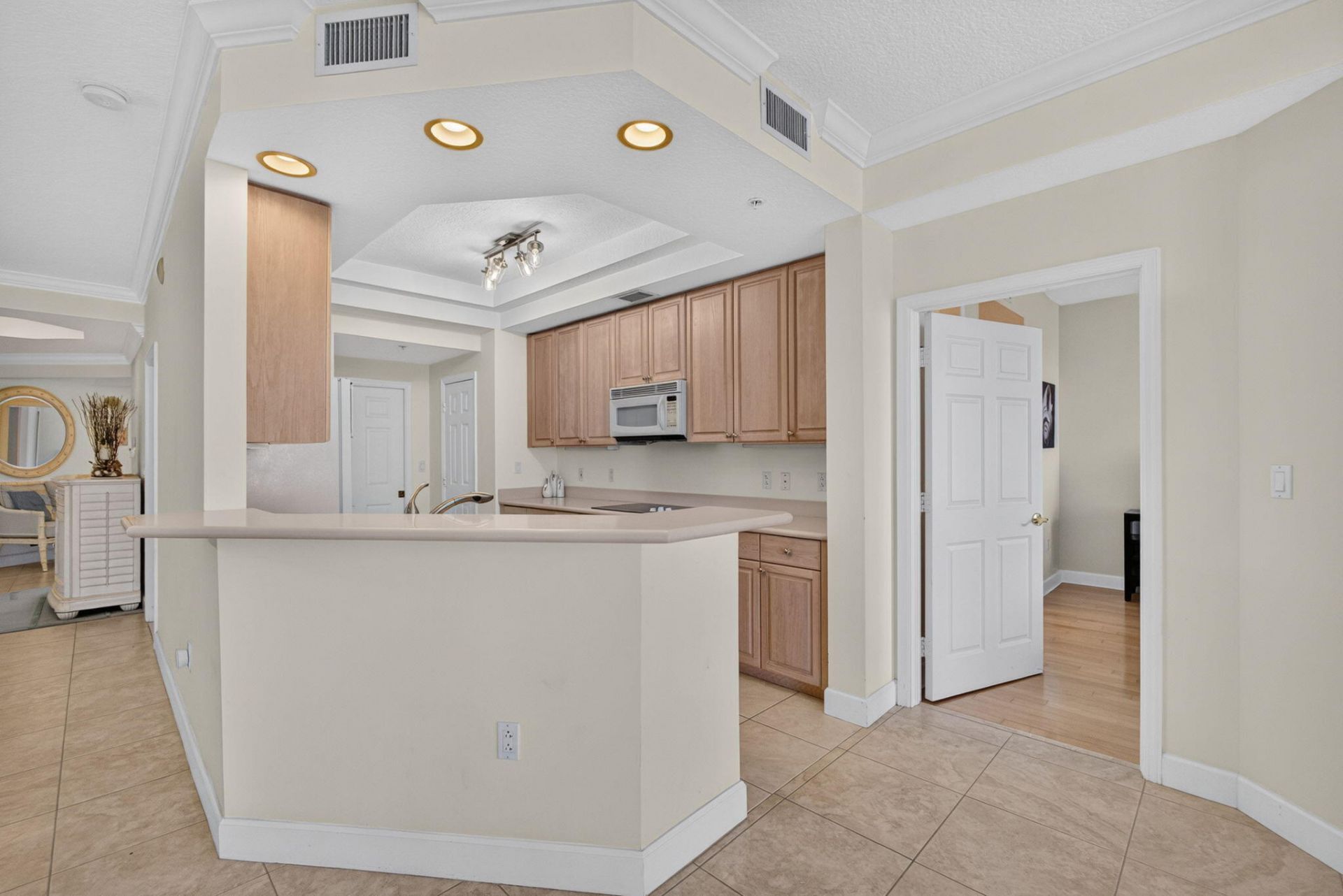 221 Ocean Grande Boulevard, Unit 407, Jupiter, FL 33477 Photo