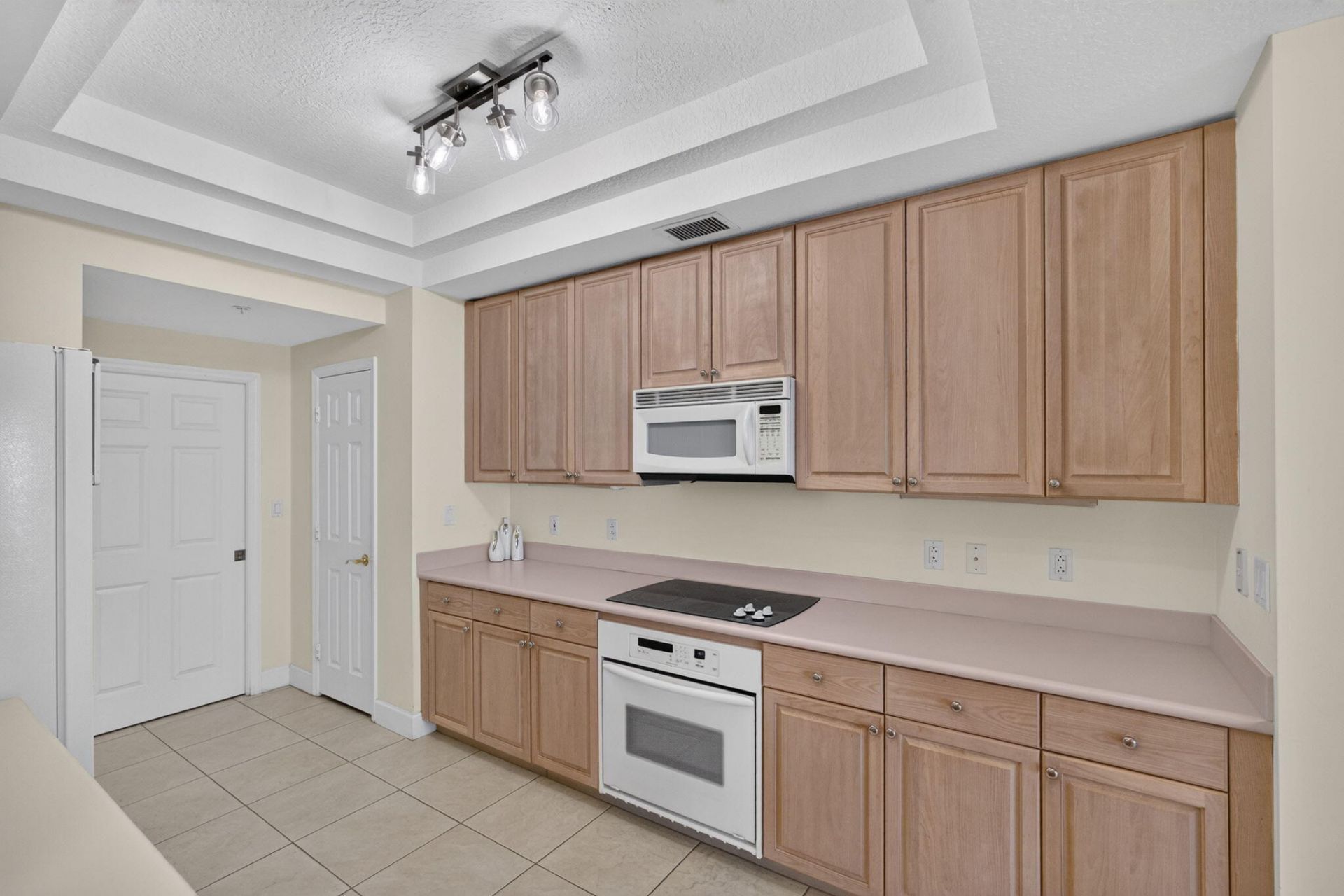 221 Ocean Grande Boulevard, Unit 407, Jupiter, FL 33477 Photo