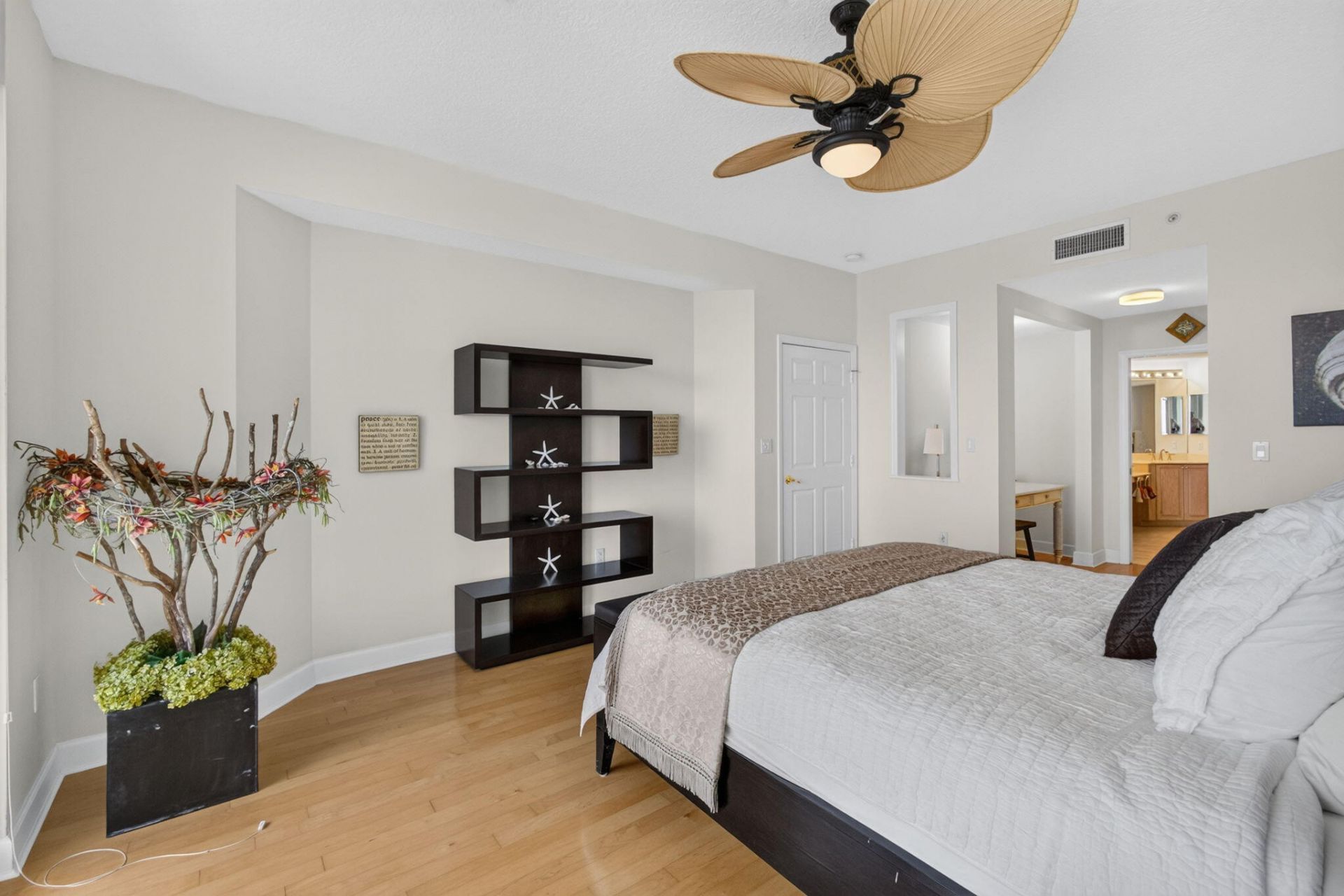 221 Ocean Grande Boulevard, Unit 407, Jupiter, FL 33477 Photo
