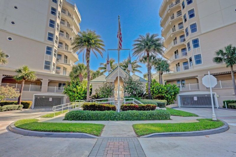 221 Ocean Grande Boulevard, Unit 407, Jupiter, FL 33477 Photo