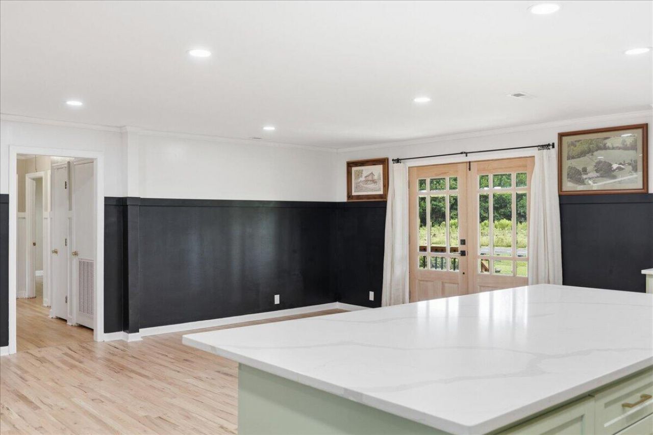 918 Friendship Road Photo 20