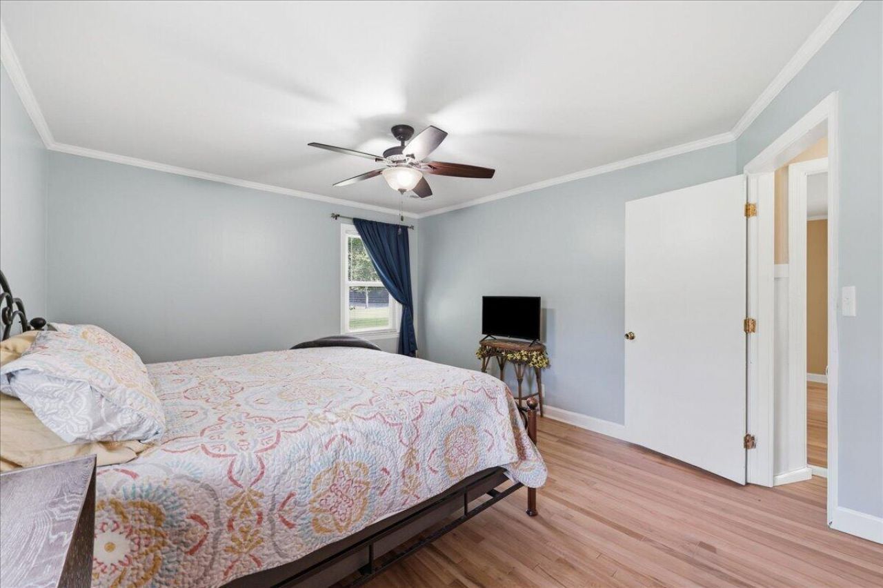 918 Friendship Road Photo 30